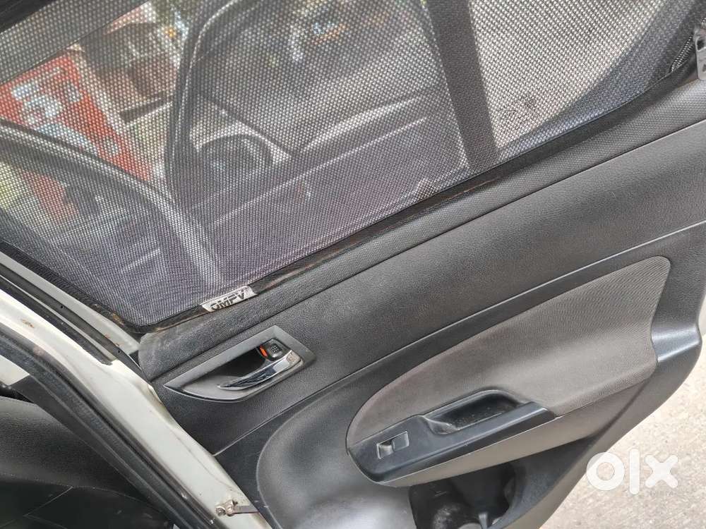 Maruti Suzuki Swift 2017 Petrol Well Maintained