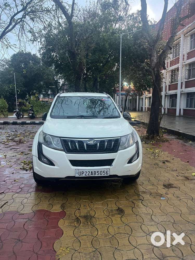 Mahindra Xuv500 2015 Diesel 130000 Km Driven