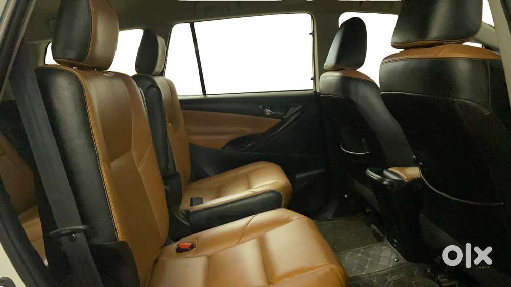 Toyota Innova Crysta [2020-ongoing] 2.4 Gx At 7 Str, 2021, Diesel
