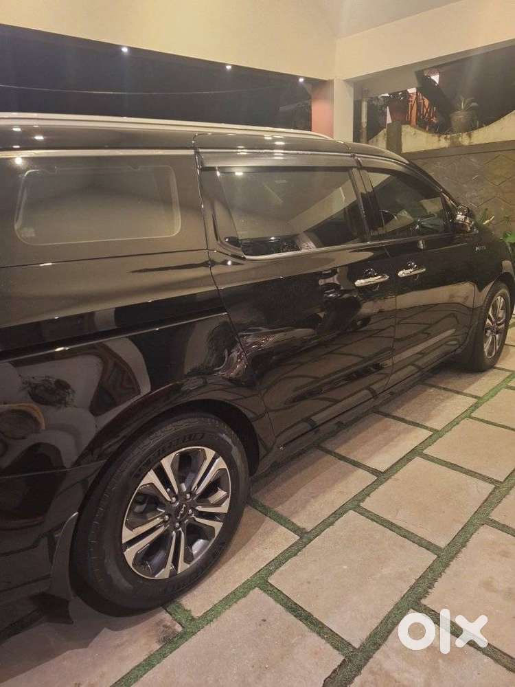 Kia Carnival Limousine Plus 7 Str, 2022, Diesel