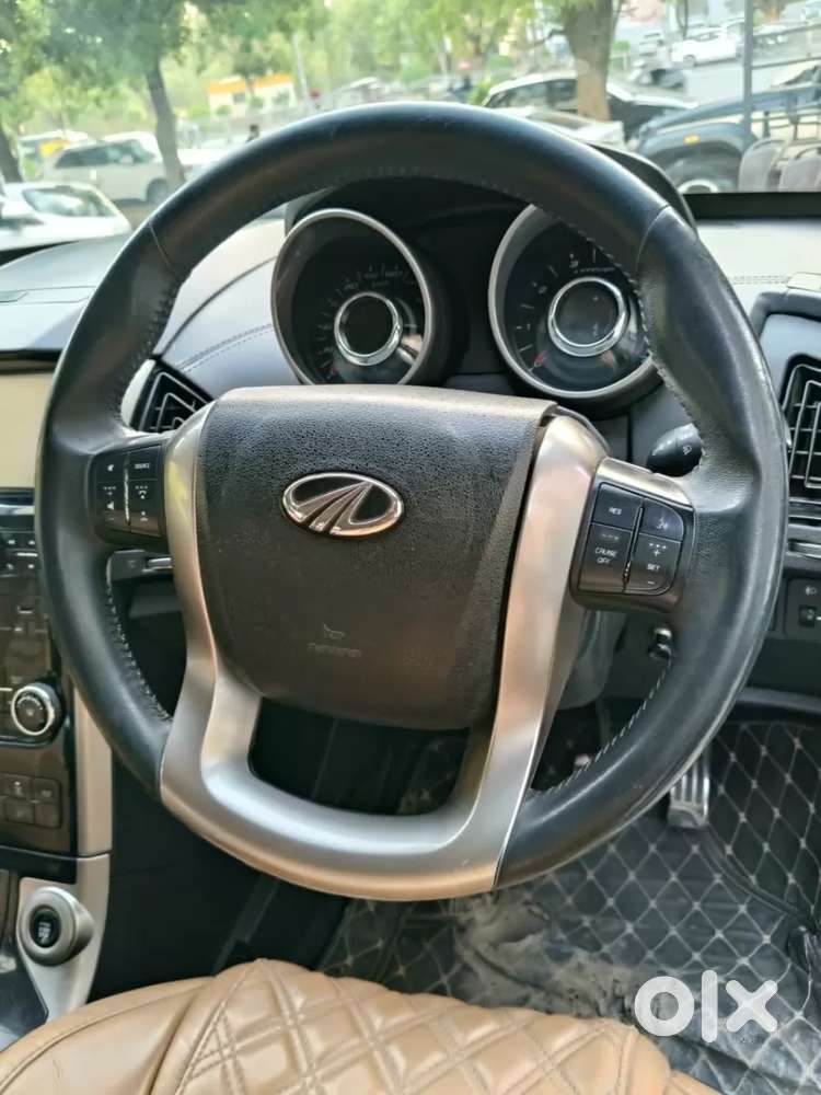 Mahindra Xuv500 W11 Option Awd, 2021, Diesel