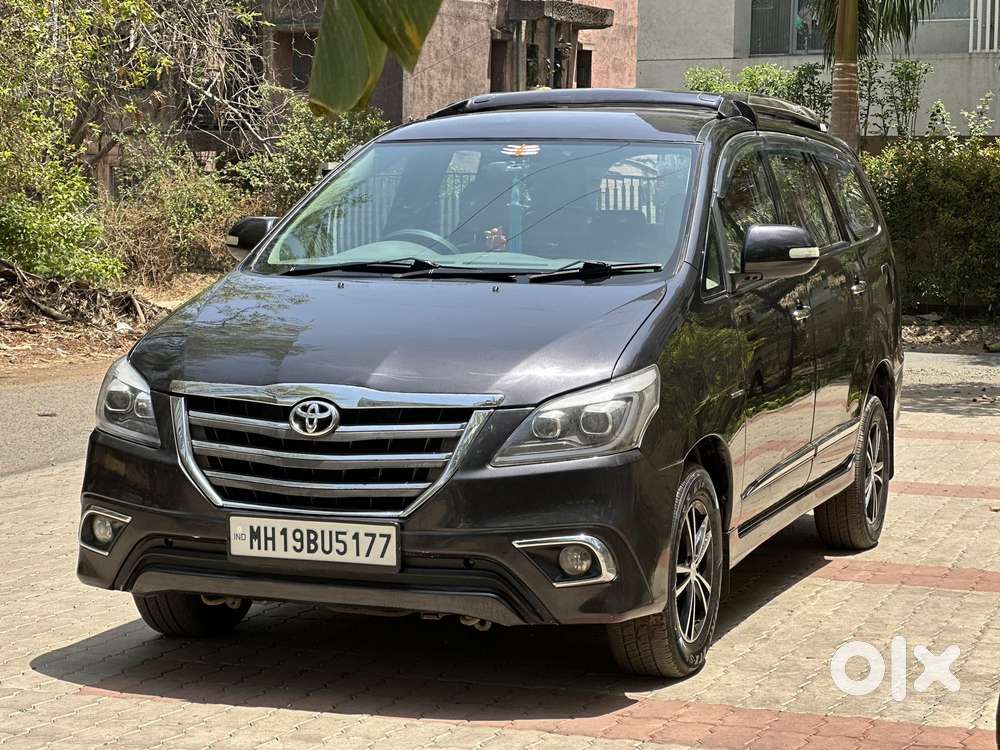 Toyota Innova 2.5 Z Diesel 7 Seater Bs Iv, 2014, Diesel
