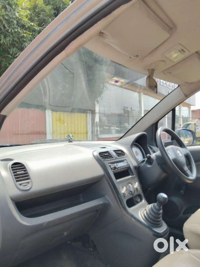 Maruti Suzuki Ritz Lxi, 2010, Petrol