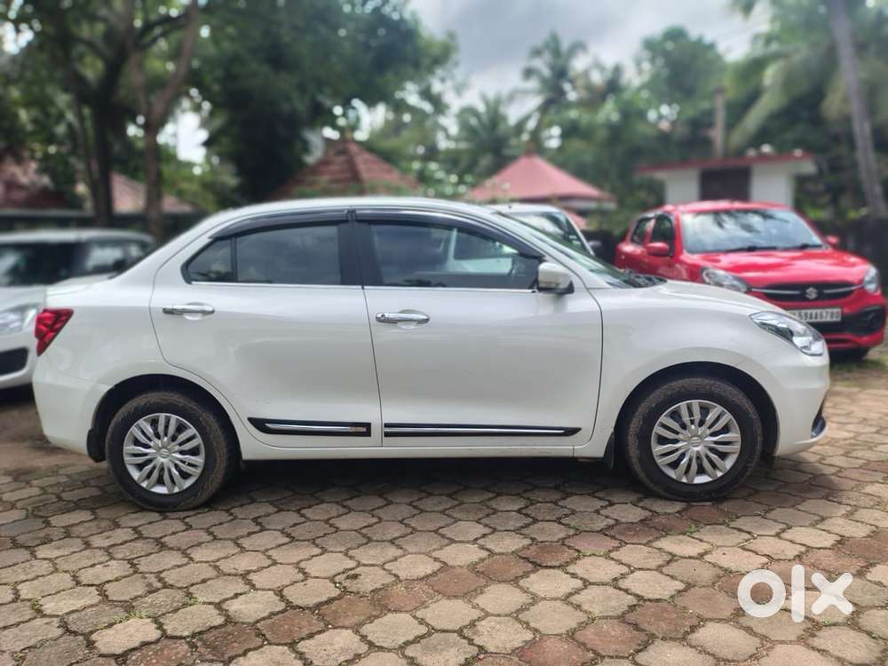 Maruti Suzuki Swift Dzire 1.2 Vxi Regal Limited Edition At, 2024, Pe..