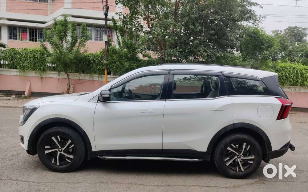 Mahindra Xuv700 2.2 Mx Diesel Mt 5 Str, 2022, Diesel