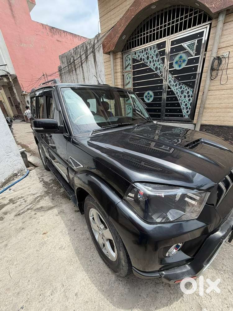 Mahindra Scorpio Classic 2021