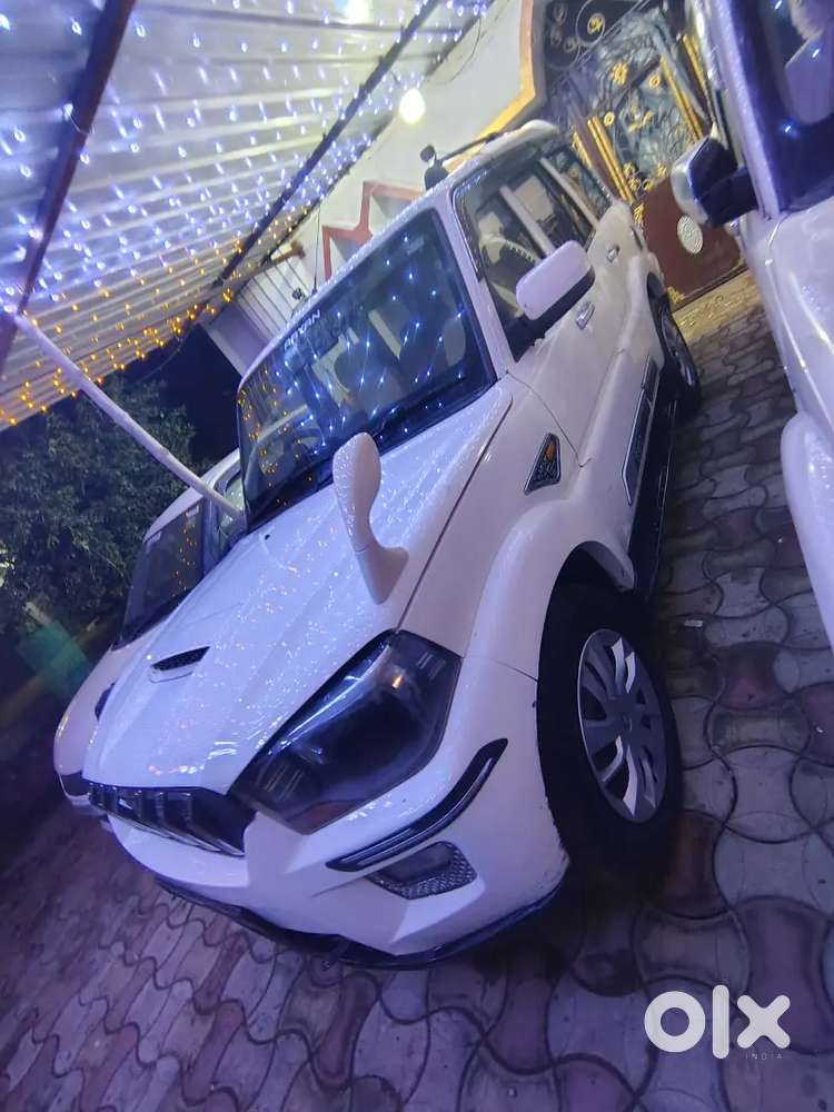 Mahindra Scorpio S6 Plus 2017
