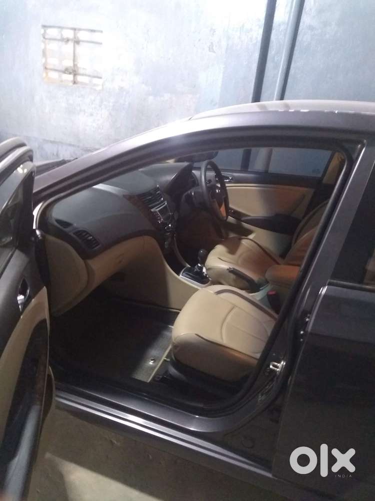 Hyundai Verna 2011 Petrol 36500 Km Driven