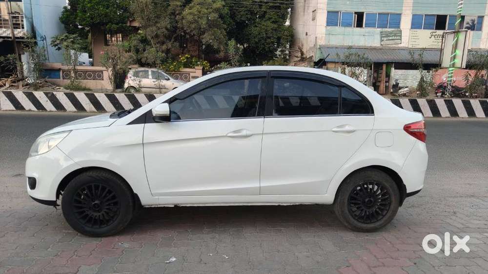 Tata Zest  1.3 Quadrajet Xt 90ps, 2015, Diesel