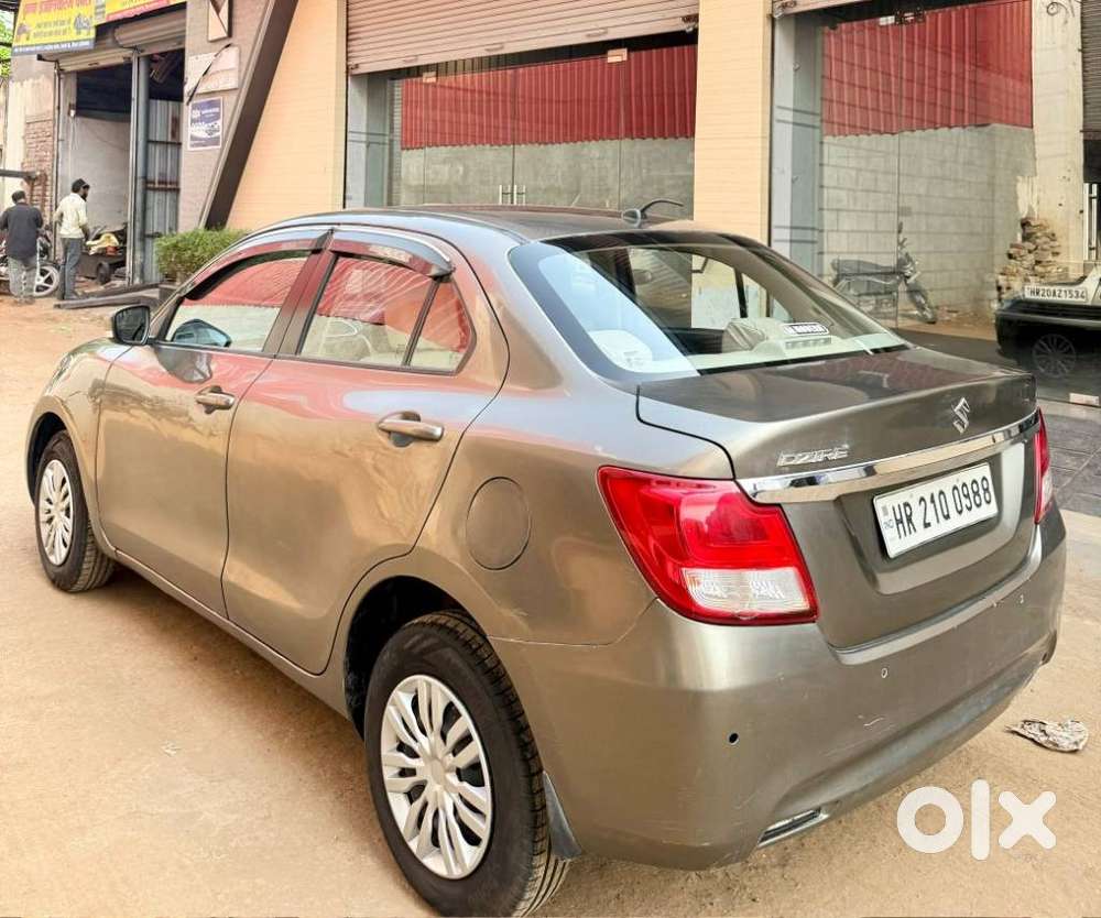 Maruti Suzuki Dzire 1.2 Vxi, 2022, Petrol