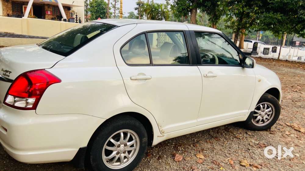 Maruti Suzuki Swift Dzire 2010 Petrol Well Maintained