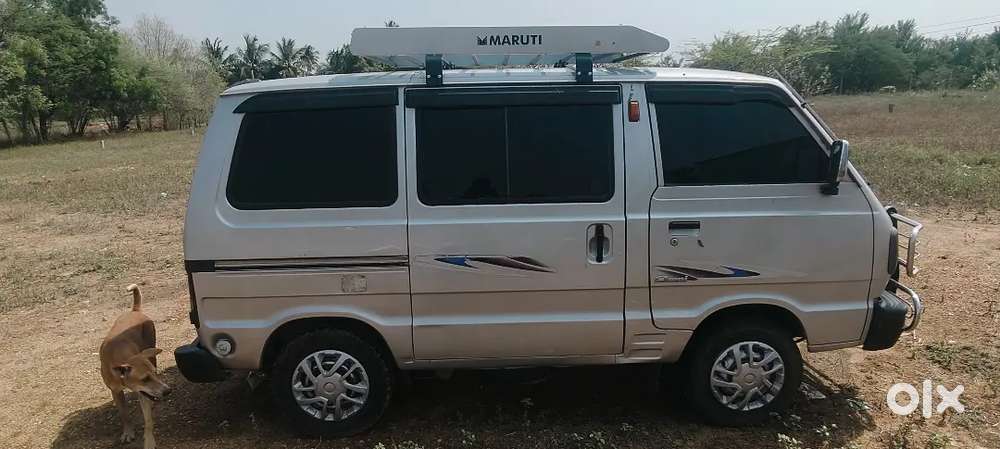 Omni Van  2008