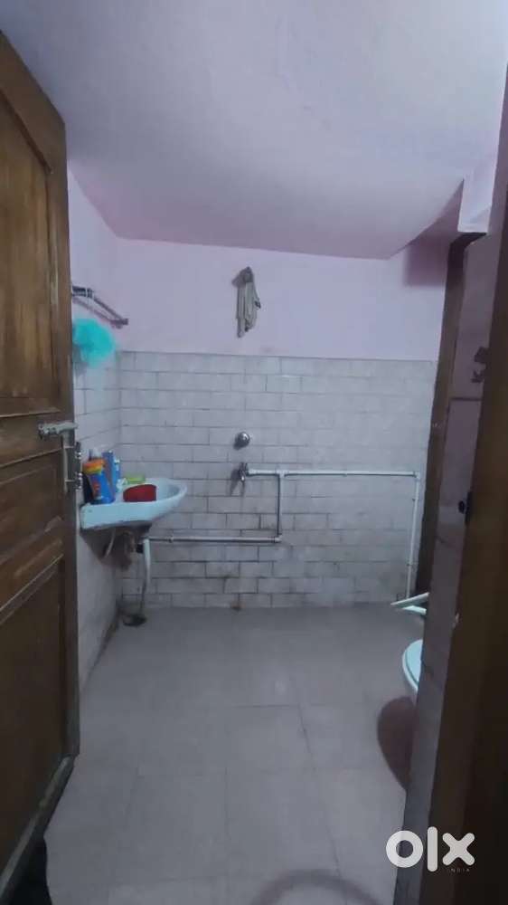 Need a girl roommate for 1RK Room