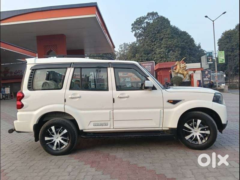 Mahindra Scorpio S6 Plus, 2016, Diesel