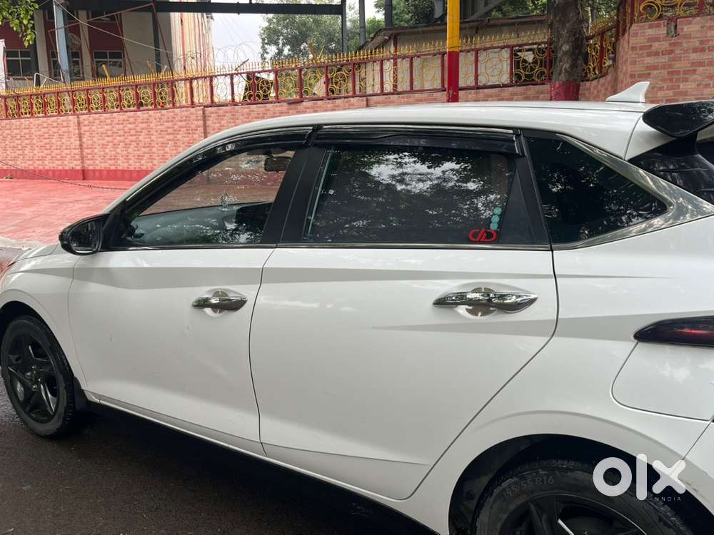 Hyundai New I20 Petrol Well Maintained Driven Only 13500km