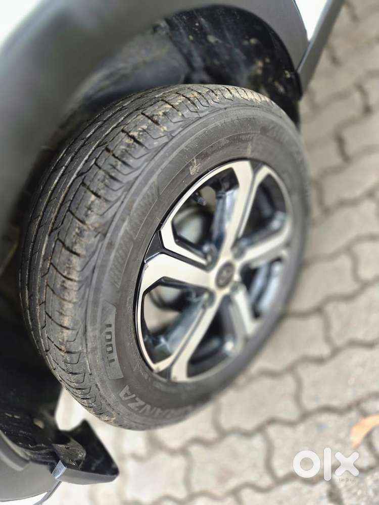 Tata Nexon 1.2 Revotron Xza Plus, 2022, Petrol