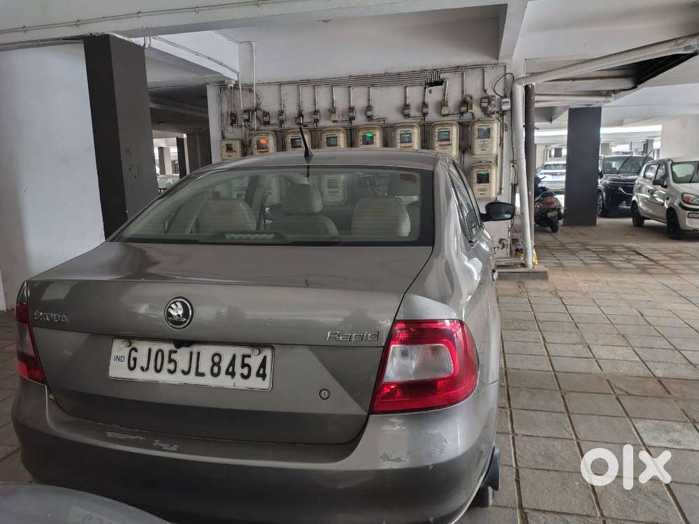 Skoda Rapid 2015 Top Variant 48000 Kms Petrol/cng