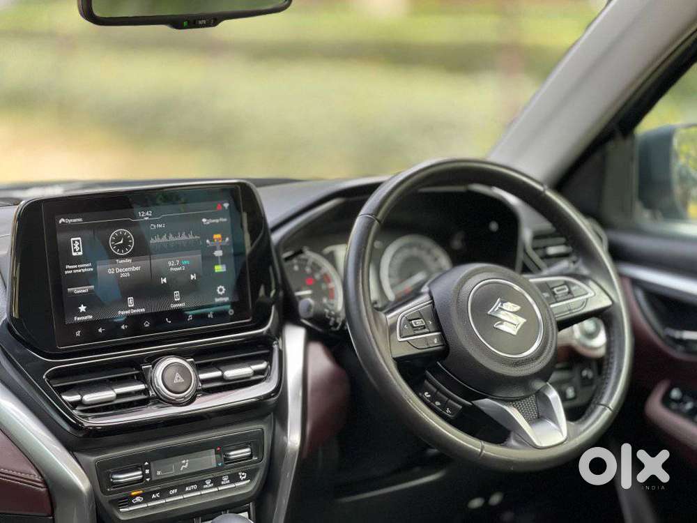 Maruti Suzuki Grand Vitara 1.5 Alpha Smart Hybrid At, 2022, Petrol