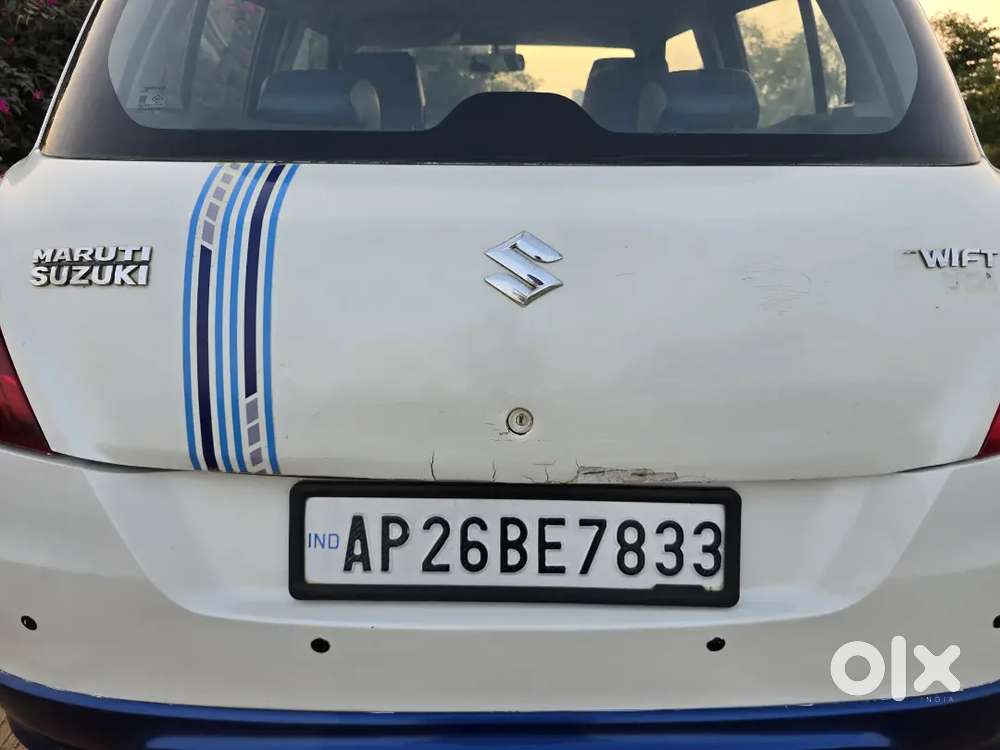 Maruti Suzuki Swift 2015 Diesel 268991 Km Driven