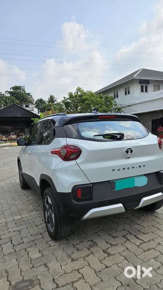 Tata Punch Ev 2025 17500 Km Driven
