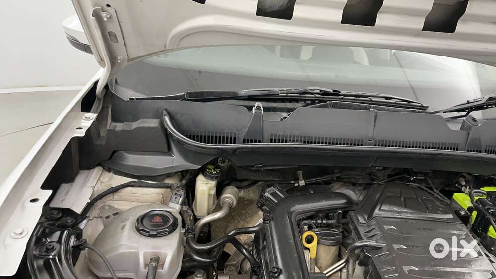 Volkswagen Taigun Topline 1.0 Tsi At (electric Seats), 2021, Petrol