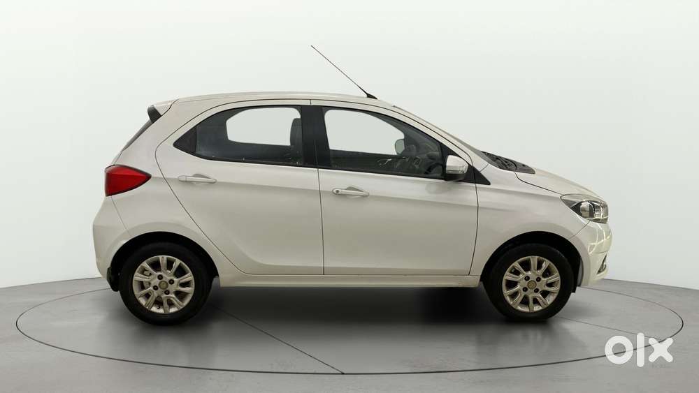 Tata Tiago 1.2 Revotron Xz, 2017, Petrol