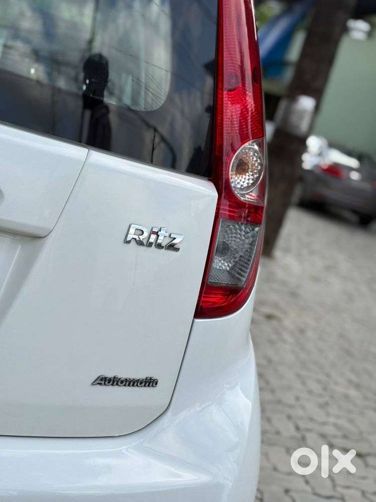 Maruti Suzuki Ritz Genus Vxi, 2015, Petrol