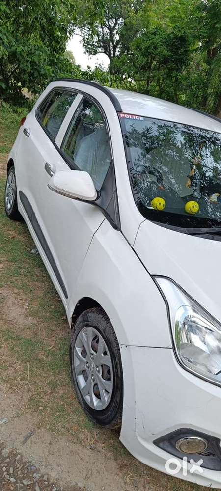 Hyundai Grand I10 2015 Diesel Well Maintained
