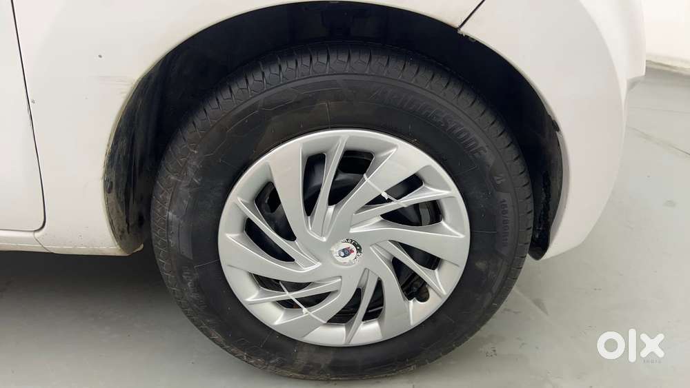 Datsun Redigo T Option, 2016, Petrol
