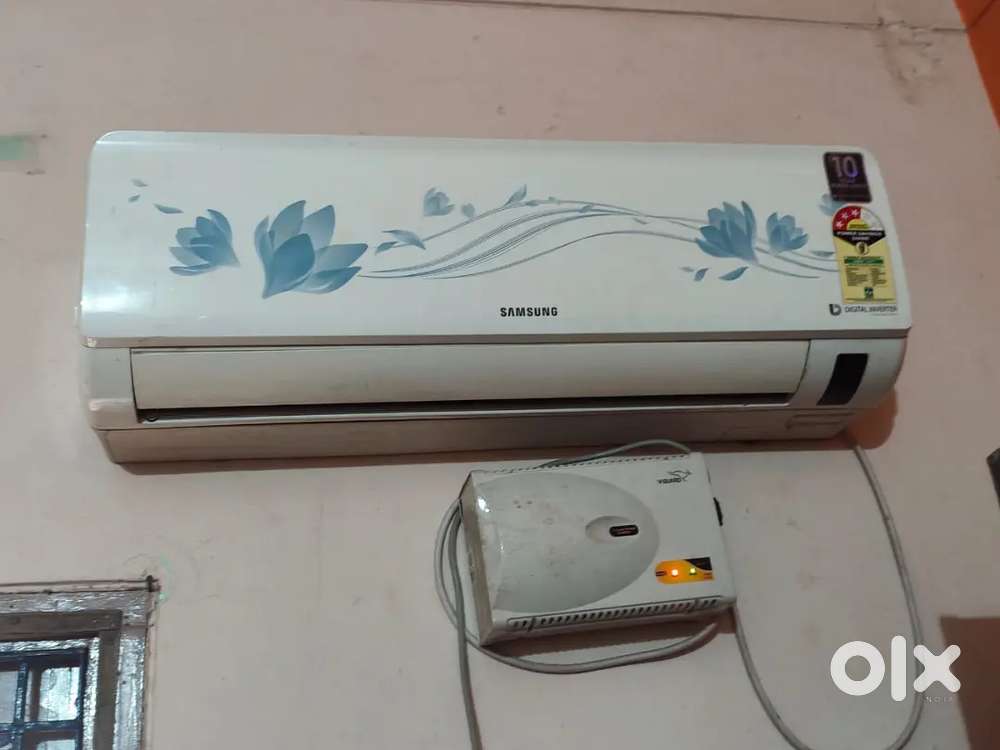 LG 1.5 Ton Ac with inverter 2 years old