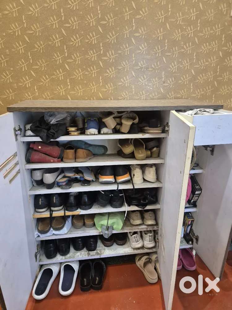 Shoe Rack made of Plywood