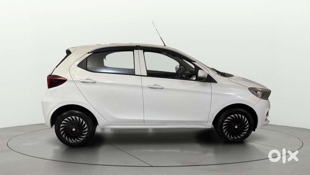 Tata Tiago 1.2 Revotron Xt Cng, 2022, Cng & Hybrids