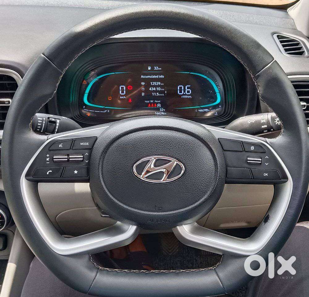 Hyundai Venue, 2024, Petrol