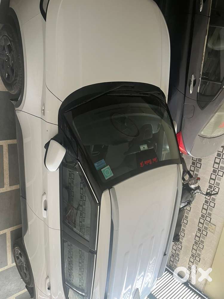 Hyundai Venue 2024 Petrol 18000 Km Driven