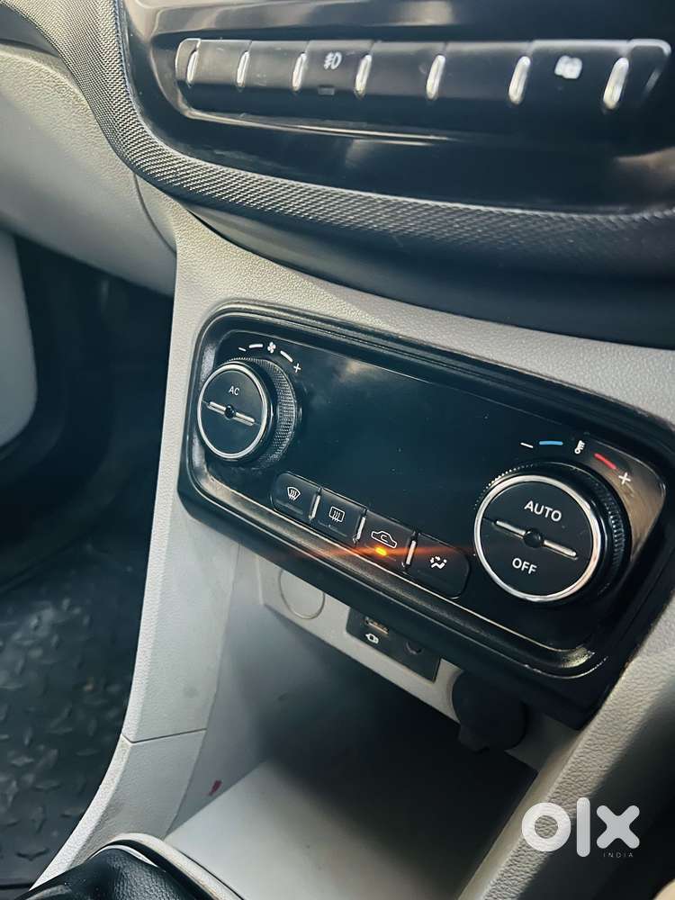 Tata Tiago 1.2 Revotron Xz (o), 2021, Petrol