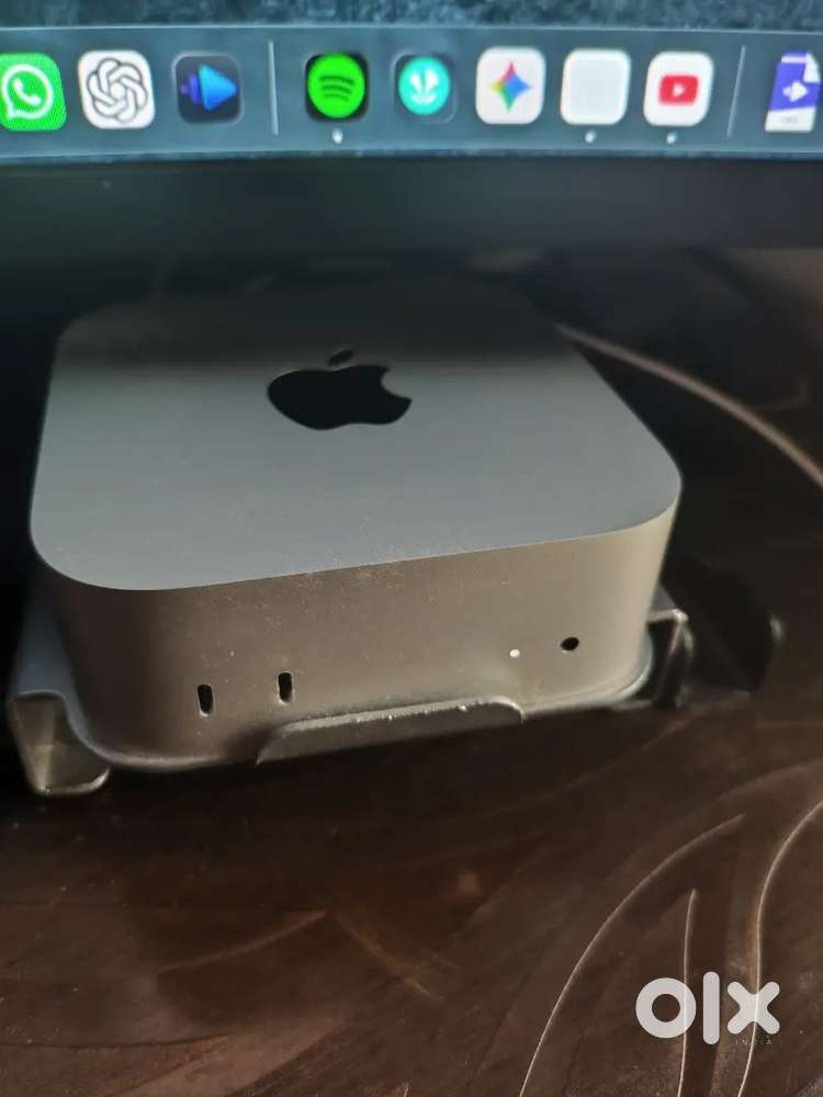Mac MiniApple Mac Mini with M4 Chip (16GB, 256GB SSD, 10-core GPU, mac