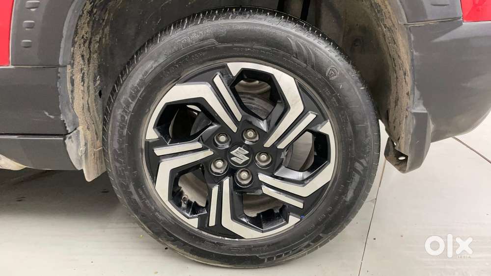 Maruti Suzuki Vitara Brezza 1.5 Zxi Plus At Dual Tone, 2022, Petrol