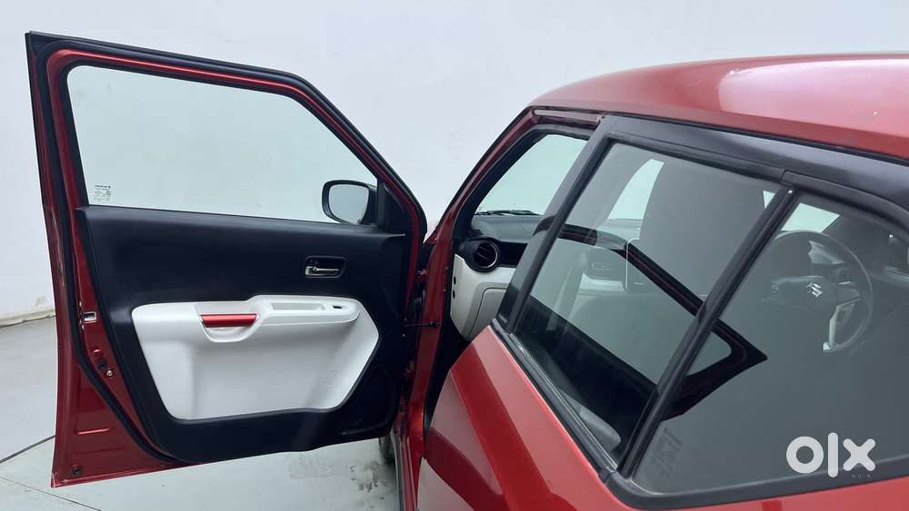 Maruti Suzuki Ignis 1.2 Alpha Mt Dual Tone, 2018, Petrol