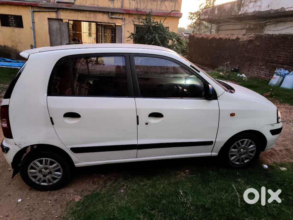 Santro Xing White 2010