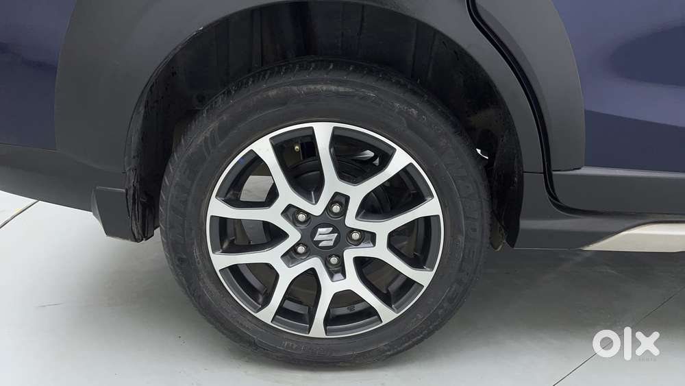 Maruti Suzuki Xl6 1.5 Zeta Mt, 2022, Petrol