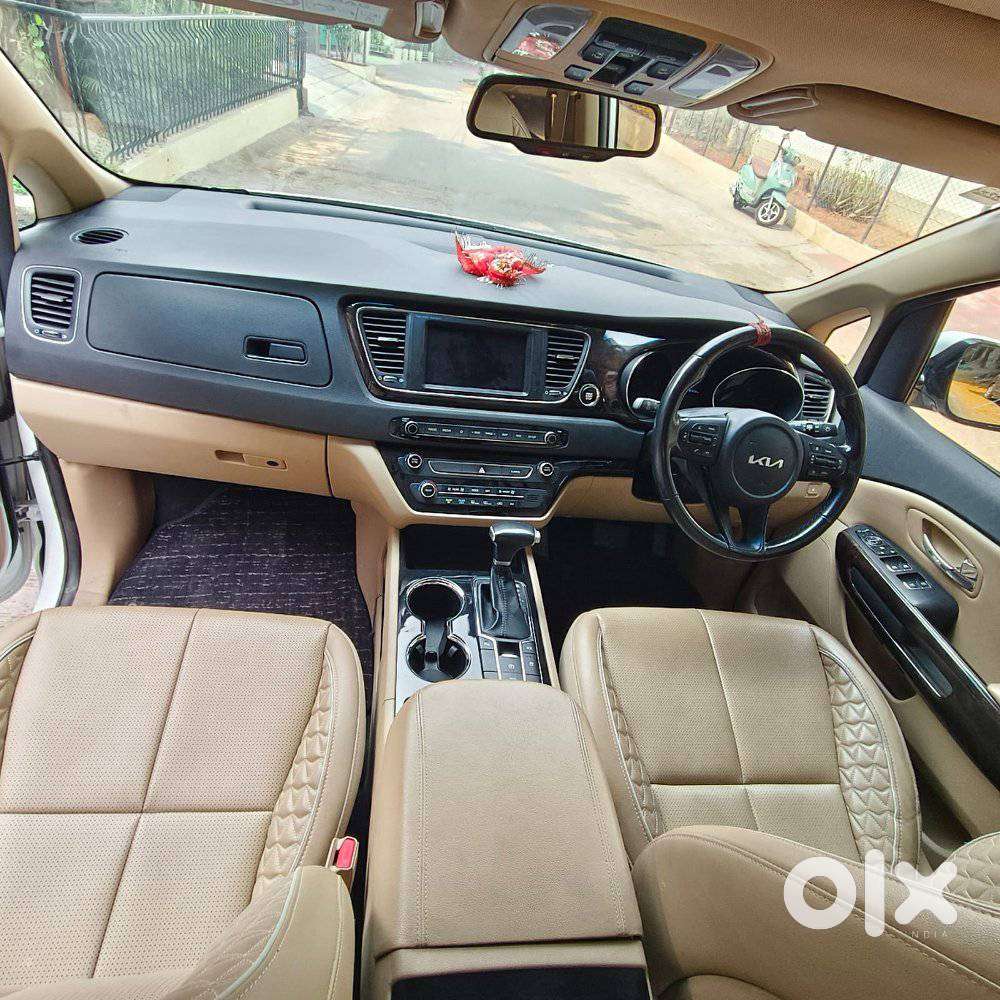 Kia Carnival Limousine Plus 7 Str, 2022, Diesel