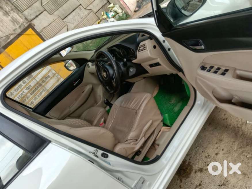 Maruti Suzuki Dzire 1.2 Vxi Amt, 2022, Petrol