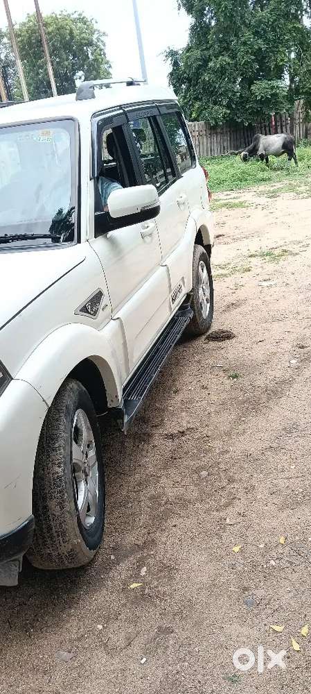 Mahindra Scorpio 2019 Variant S11