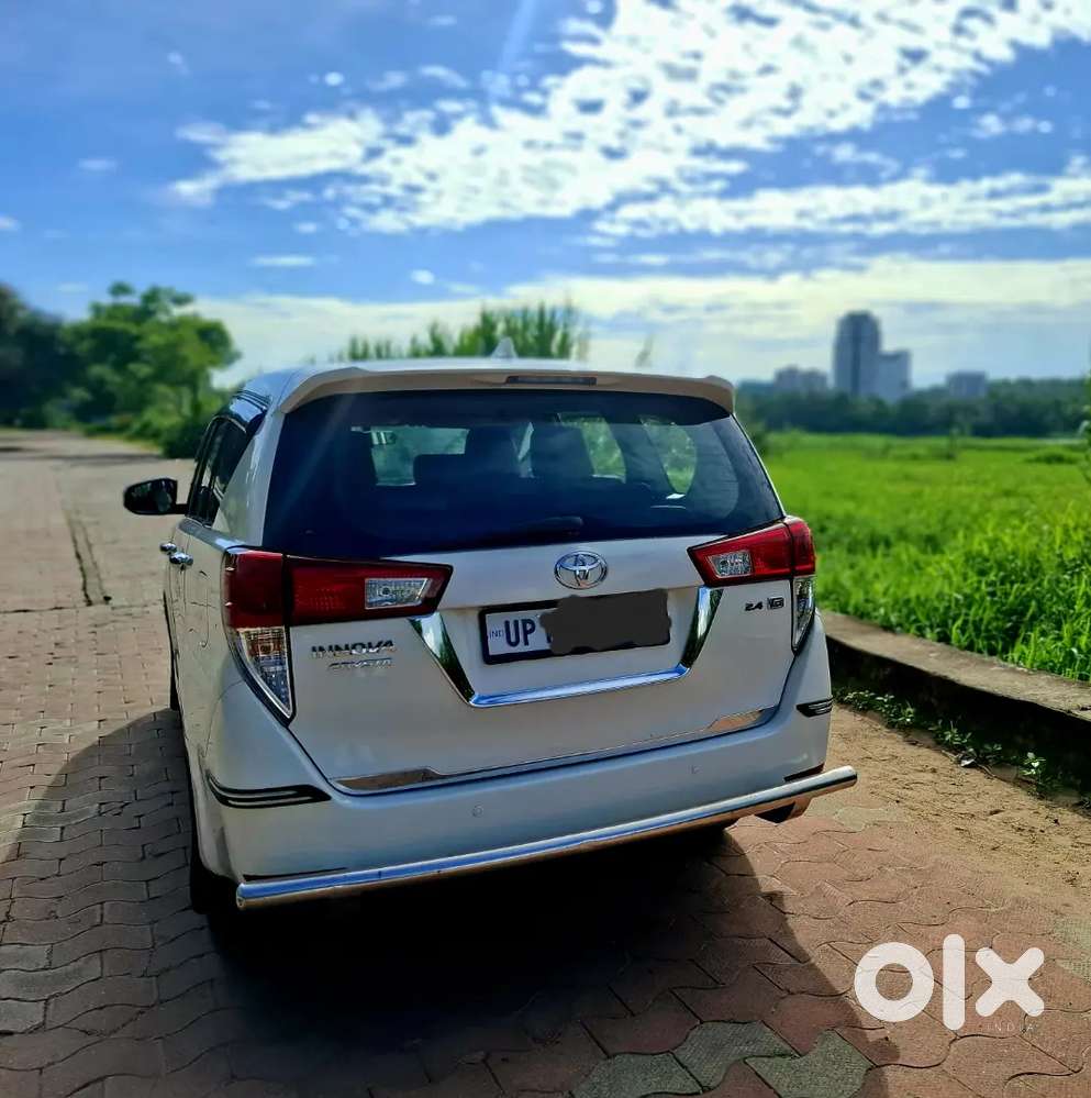 Toyota Innova Crysta Gx 2.4 Mt 8-seater /immacul