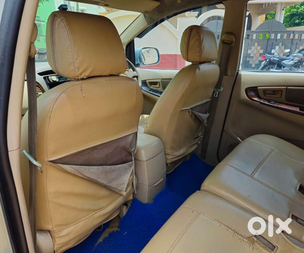 Toyota Innova 2.5 G (diesel) 8 Seater, 2006, Diesel