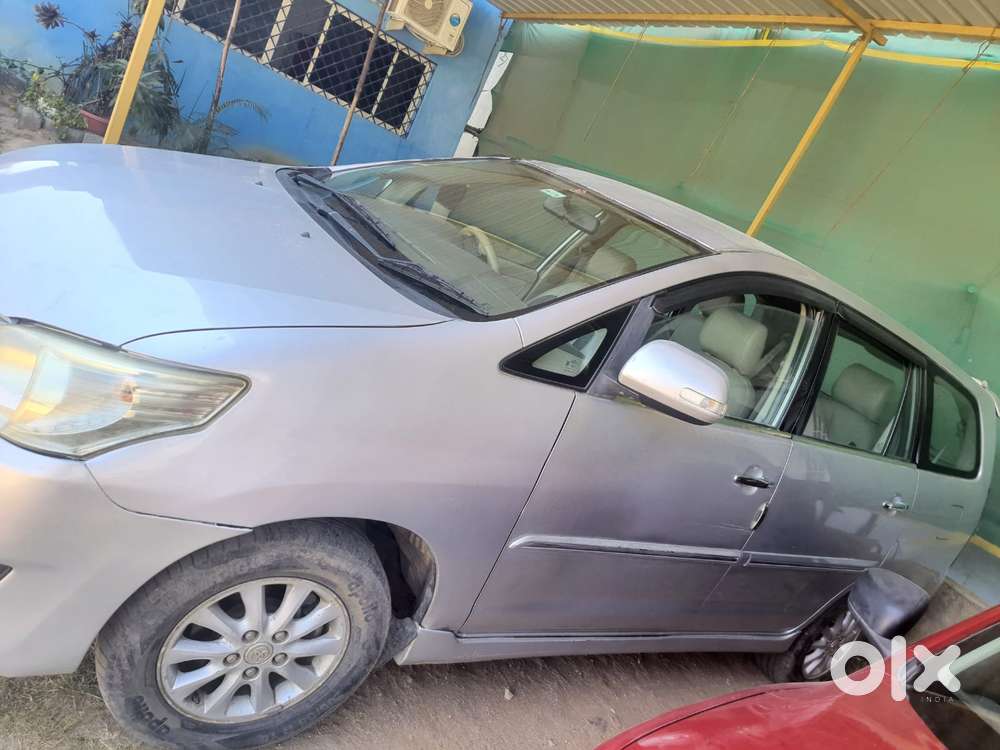 Toyota Innova 2.5 V 7 Str, 2012, Diesel
