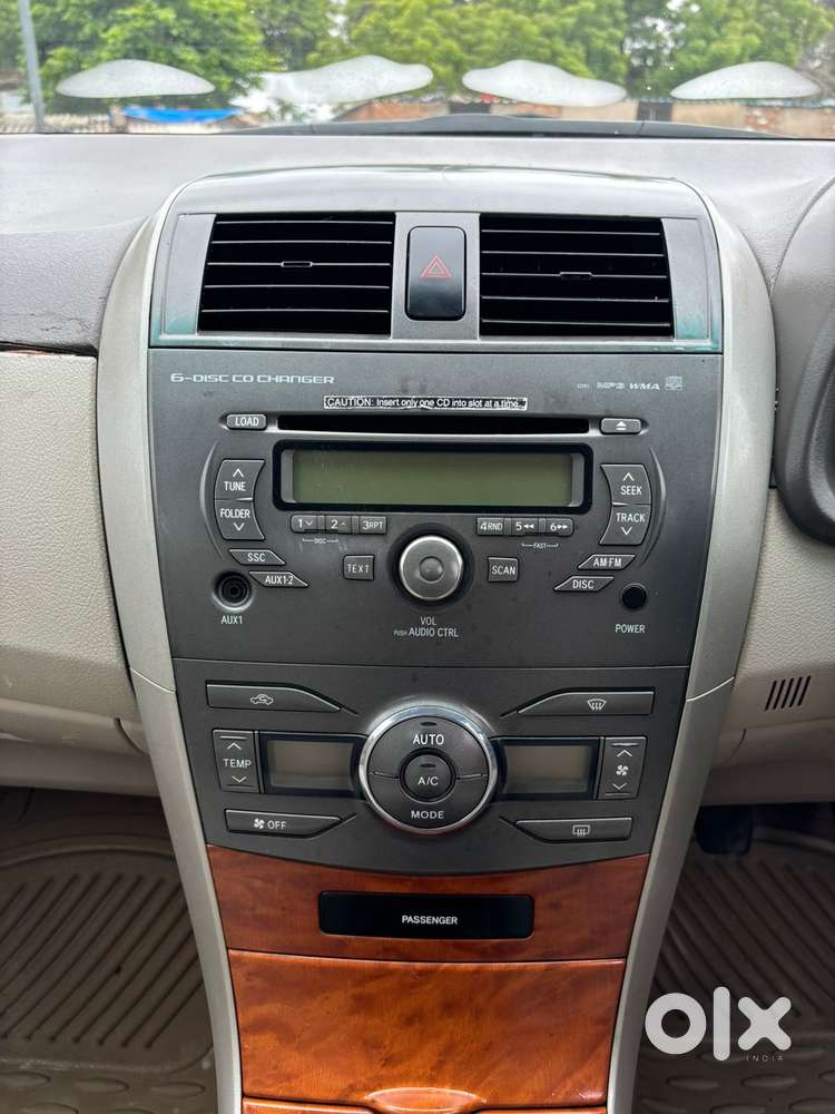 Toyota Corolla Altis 1.8 G Cng, 2010, Cng & Hybrids