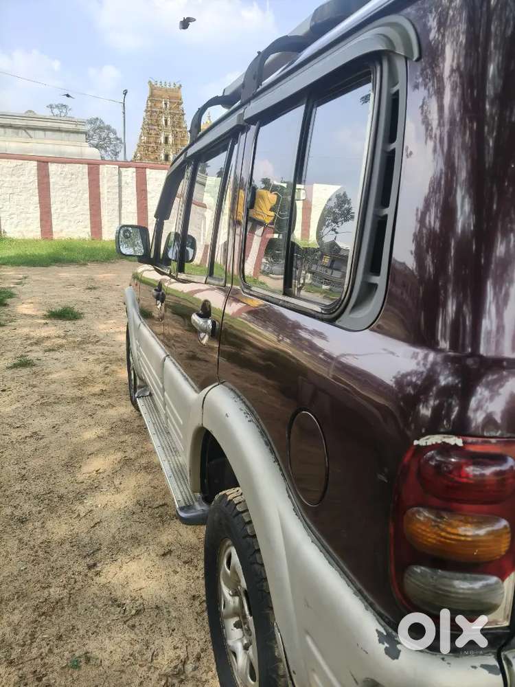 Mahindra Scorpio 2.6 2006