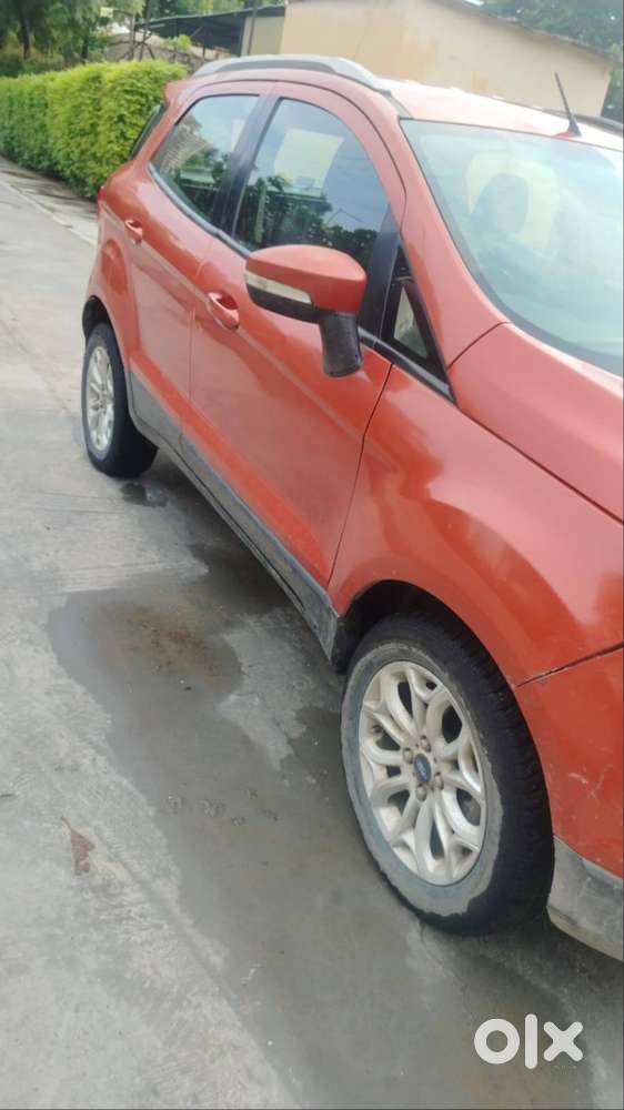 Ford Ecosport Car Petrol 2015