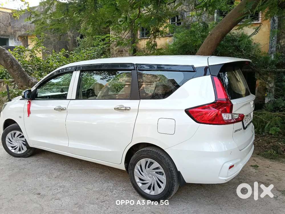 Maruti Suzuki Ertiga Lxi 2025